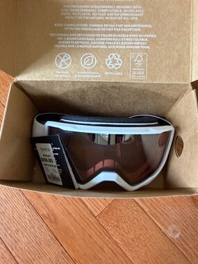 SMITH Tribute White Ski Goggles with fog-C anti-fog inner lens